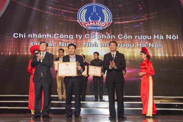 Bắc Ninh tôn vinh doanh nghiệp tiêu biểu giai đoạn 1997-2017